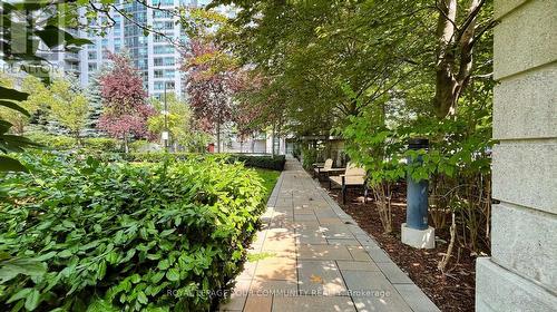 3003 - 21 Hillcrest Avenue, Toronto, ON - Outdoor