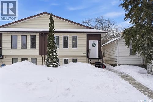 203A Dunlop Street, Saskatoon, SK - Outdoor With Facade