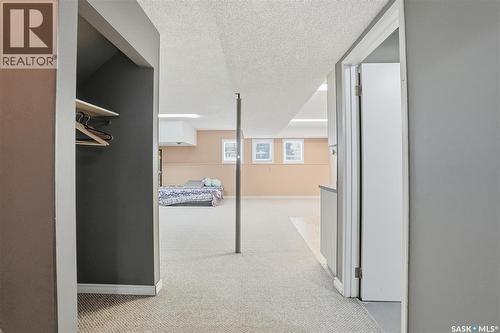 203A Dunlop Street, Saskatoon, SK - Indoor