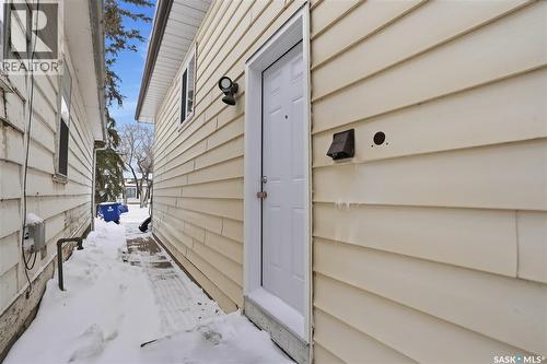 203A Dunlop Street, Saskatoon, SK - Outdoor With Exterior