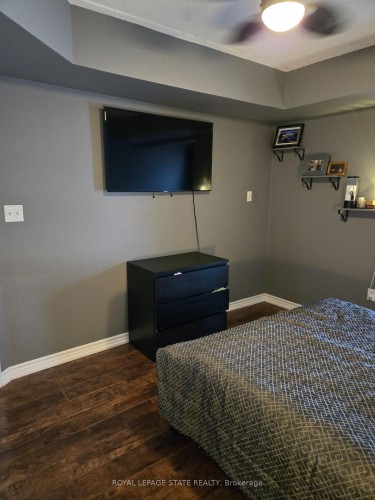 305-1390 Main Street E, Milton, ON - Indoor Photo Showing Bedroom