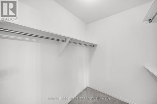37 Barnstone Drive, Ottawa, ON - Indoor With Storage