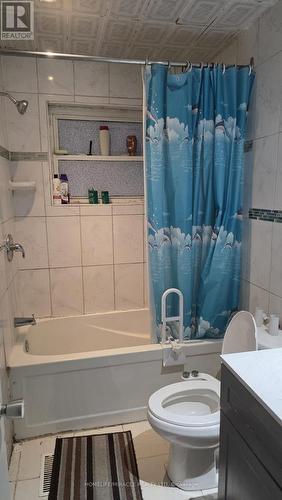 7166 Shallford Road, Mississauga, ON - Indoor Photo Showing Bathroom