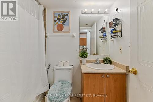 5 - 4620 Guildwood Way, Mississauga, ON - Indoor Photo Showing Bathroom