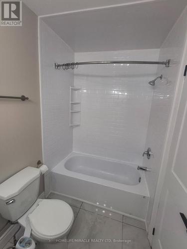22 Graymar Road, Brampton, ON - Indoor Photo Showing Bathroom