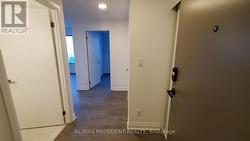 4402 - 4015 THE EXCHANGE E  Mississauga, ON L5B 0N9