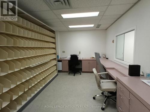 204 - 1929 Russell Road, Ottawa, ON 