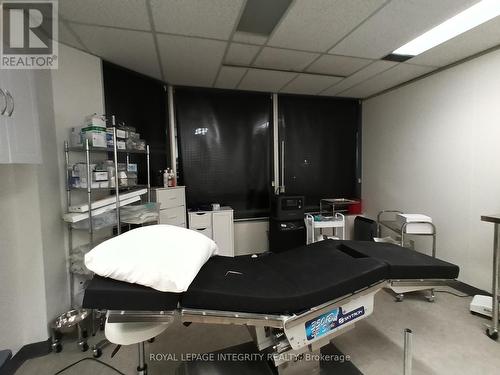 204 - 1929 Russell Road, Ottawa, ON 