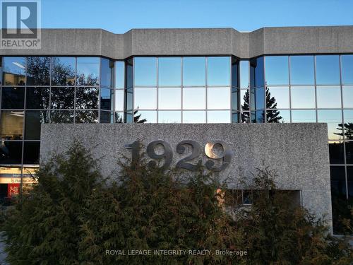 204 - 1929 Russell Road, Ottawa, ON 