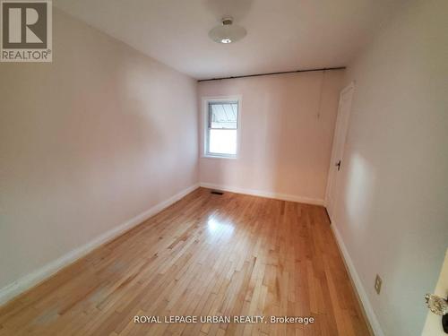 304 Linsmore Crescent, Toronto, ON - Indoor Photo Showing Other Room
