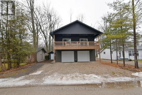 9904 Lake Road, Lambton Shores (Kettle Point), ON - Outdoor