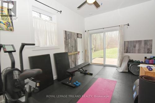 9904 Lake Road, Lambton Shores (Kettle Point), ON - Indoor Photo Showing Gym Room