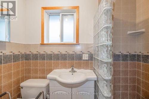 332 Senlac Road, Toronto, ON - Indoor Photo Showing Bathroom