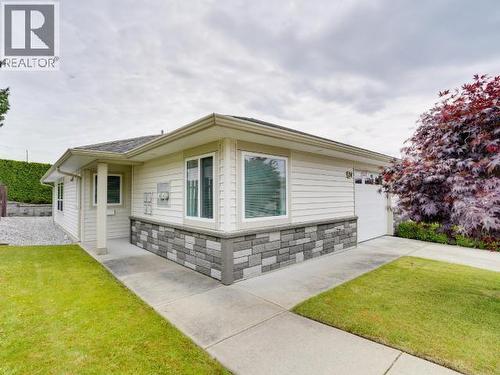 24-4415 Manson Ave, Powell River, BC - Outdoor