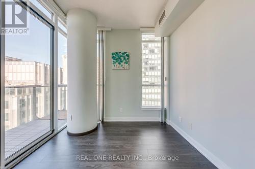 2007 - 126 Simcoe Street, Toronto, ON - Indoor Photo Showing Other Room