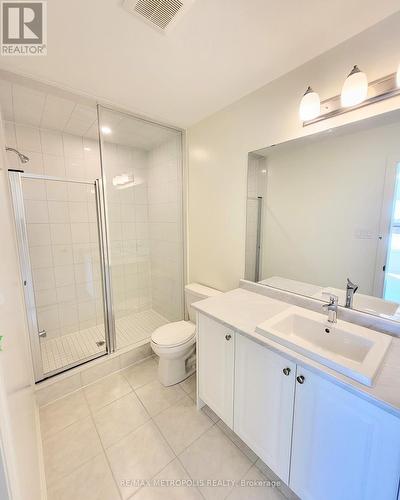 20 Esquire Way, Whitby, ON - Indoor Photo Showing Bathroom