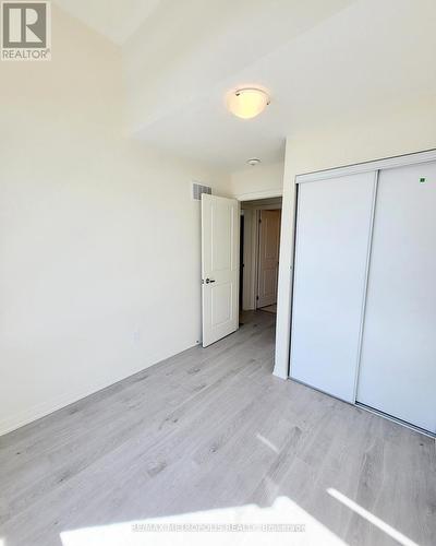 20 Esquire Way, Whitby, ON - Indoor Photo Showing Other Room