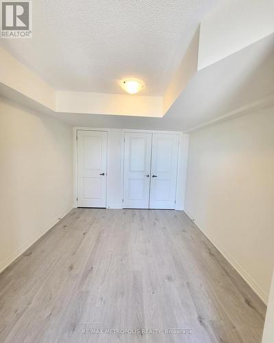 20 Esquire Way, Whitby, ON - Indoor Photo Showing Other Room