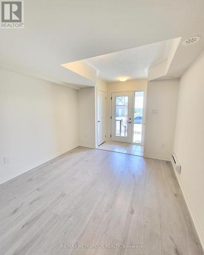 20 Esquire Way, Whitby, ON - Indoor Photo Showing Other Room