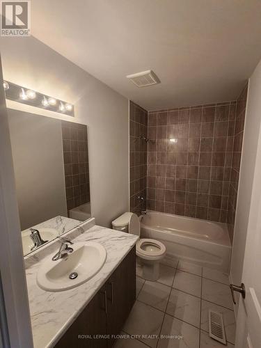 7432 Baycrest Common, Niagara Falls, ON - Indoor Photo Showing Bathroom