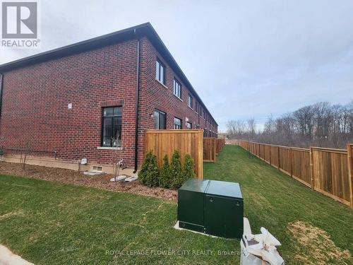 7432 Baycrest Common, Niagara Falls, ON - Outdoor