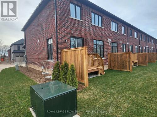 7432 Baycrest Common, Niagara Falls, ON - Outdoor With Exterior