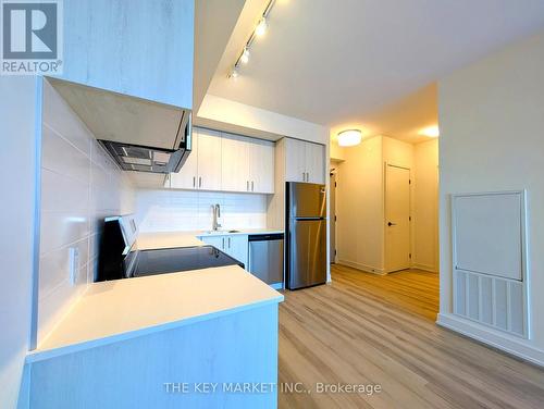 306 - 8020 Derry Road, Milton, ON - Indoor Photo Showing Kitchen