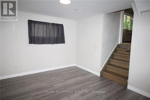 4 Purnell Drive, Hamilton, ON - Indoor Photo Showing Other Room