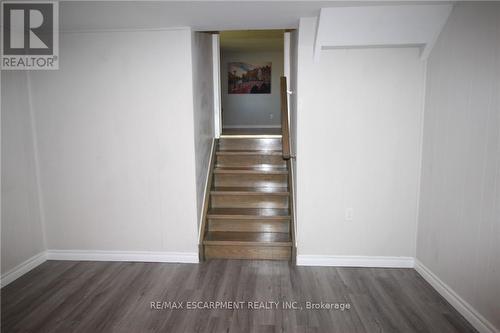 4 Purnell Drive, Hamilton, ON - Indoor Photo Showing Other Room