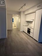 1407 - 2 ERSKINE ROAD  Mississauga, ON L5B 1M7