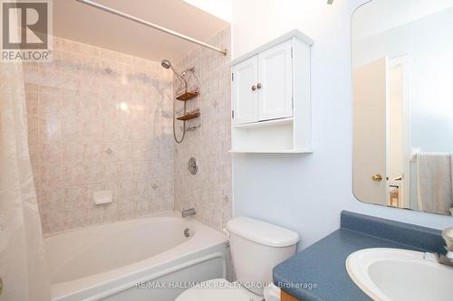 16 Briston Private, Ottawa, ON - Indoor Photo Showing Bathroom