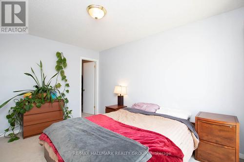 16 Briston Private, Ottawa, ON - Indoor Photo Showing Bedroom
