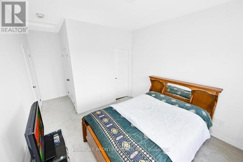 11 Spruceside Drive, Kawartha Lakes, ON - Indoor Photo Showing Bedroom
