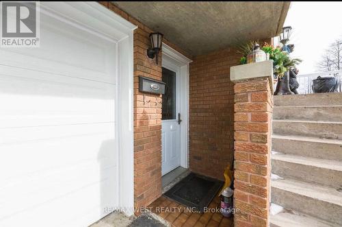 4 Dantek Court, Brampton, ON - Outdoor With Exterior