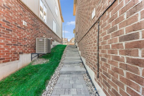 B-26 Drew Brown Boulevard, Orangeville, ON - Outdoor With Exterior