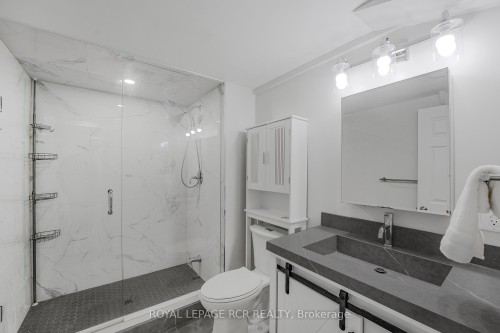 B-26 Drew Brown Boulevard, Orangeville, ON - Indoor Photo Showing Bathroom