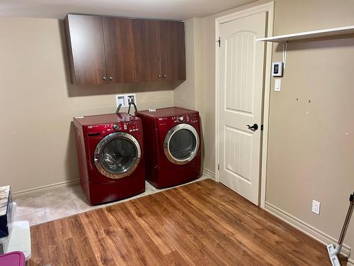 Laundry room - 61 Av. Chartier, Saint-Sauveur, QC - Indoor Photo Showing Laundry Room
