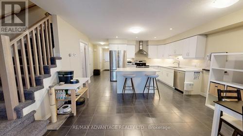 81 - 1220 Riverbend Road, London South (South B), ON - Indoor Photo Showing Kitchen With Stainless Steel Kitchen With Upgraded Kitchen