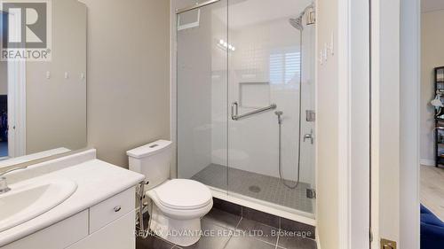 81 - 1220 Riverbend Road, London South (South B), ON - Indoor Photo Showing Bathroom