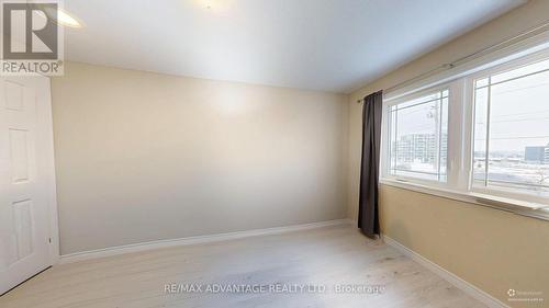 81 - 1220 Riverbend Road, London South (South B), ON - Indoor Photo Showing Other Room