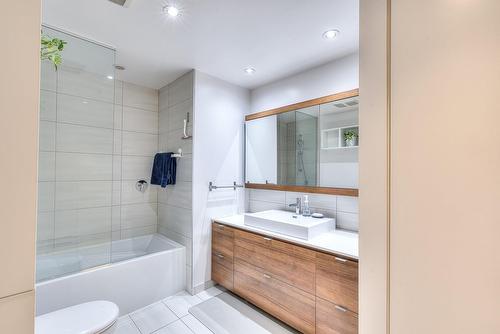 Salle de bains - 413-1340 Rue Olier, Montréal (Le Sud-Ouest), QC - Indoor Photo Showing Bathroom
