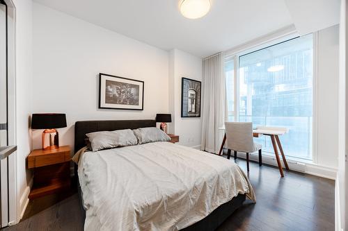 Bedroom - 603-1310 Boul. René-Lévesque O., Montréal (Ville-Marie), QC - Indoor Photo Showing Bedroom