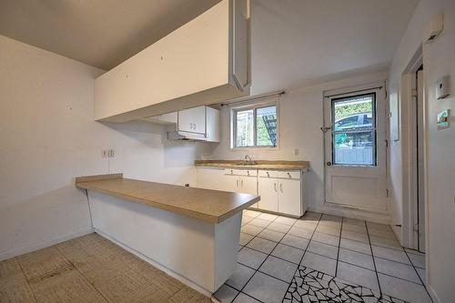 Logement - 2750 Av. Dumesnil, Saint-Hyacinthe, QC - Indoor Photo Showing Kitchen