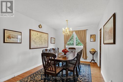 7 St Remy Drive, Ottawa, ON - Indoor Photo Showing Dining Room