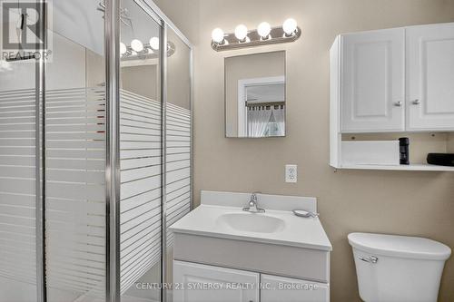 7 St Remy Drive, Ottawa, ON - Indoor Photo Showing Bathroom