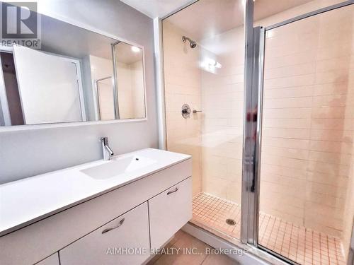 602 - 21 Nelson Street, Toronto, ON - Indoor Photo Showing Bathroom