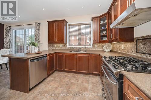 14 Alboreto Way, Brampton, ON - Indoor Photo Showing Kitchen