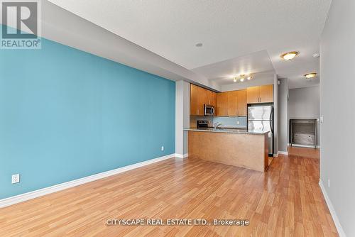 2206 - 133 Wynford Drive, Toronto, ON - Indoor Photo Showing Kitchen