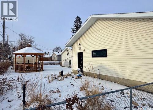 700 9Th Avenue W, Nipawin, SK - Outdoor With Deck Patio Veranda With Exterior
