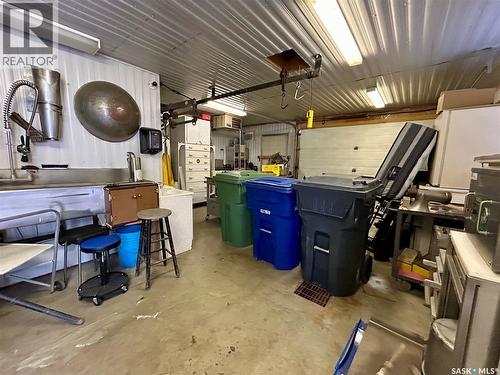 700 9Th Avenue W, Nipawin, SK - Indoor Photo Showing Garage